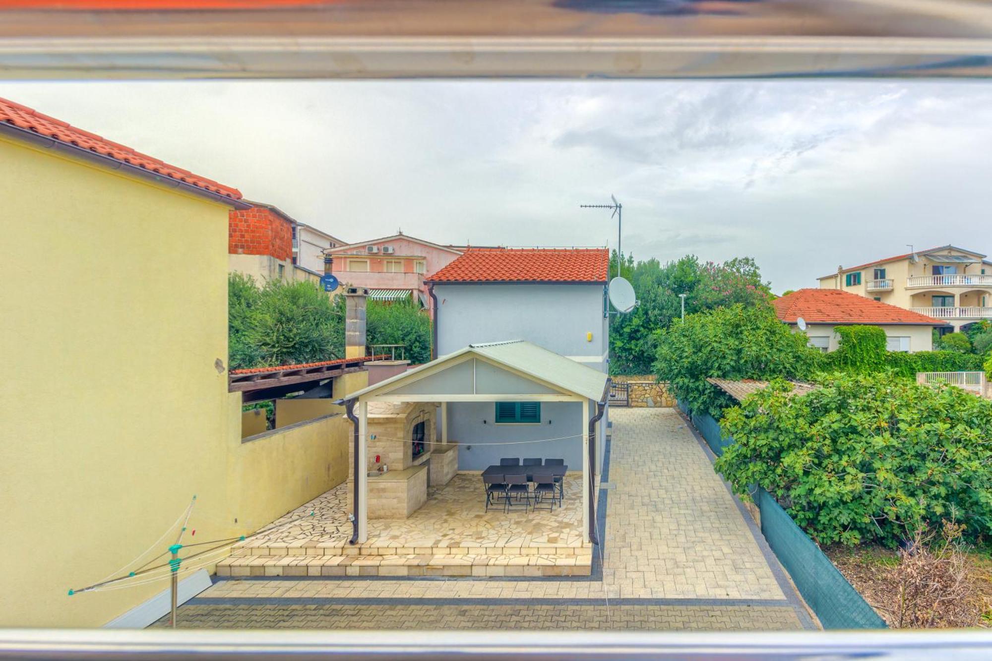 Apartmani Mato Pirovac Kültér fotó